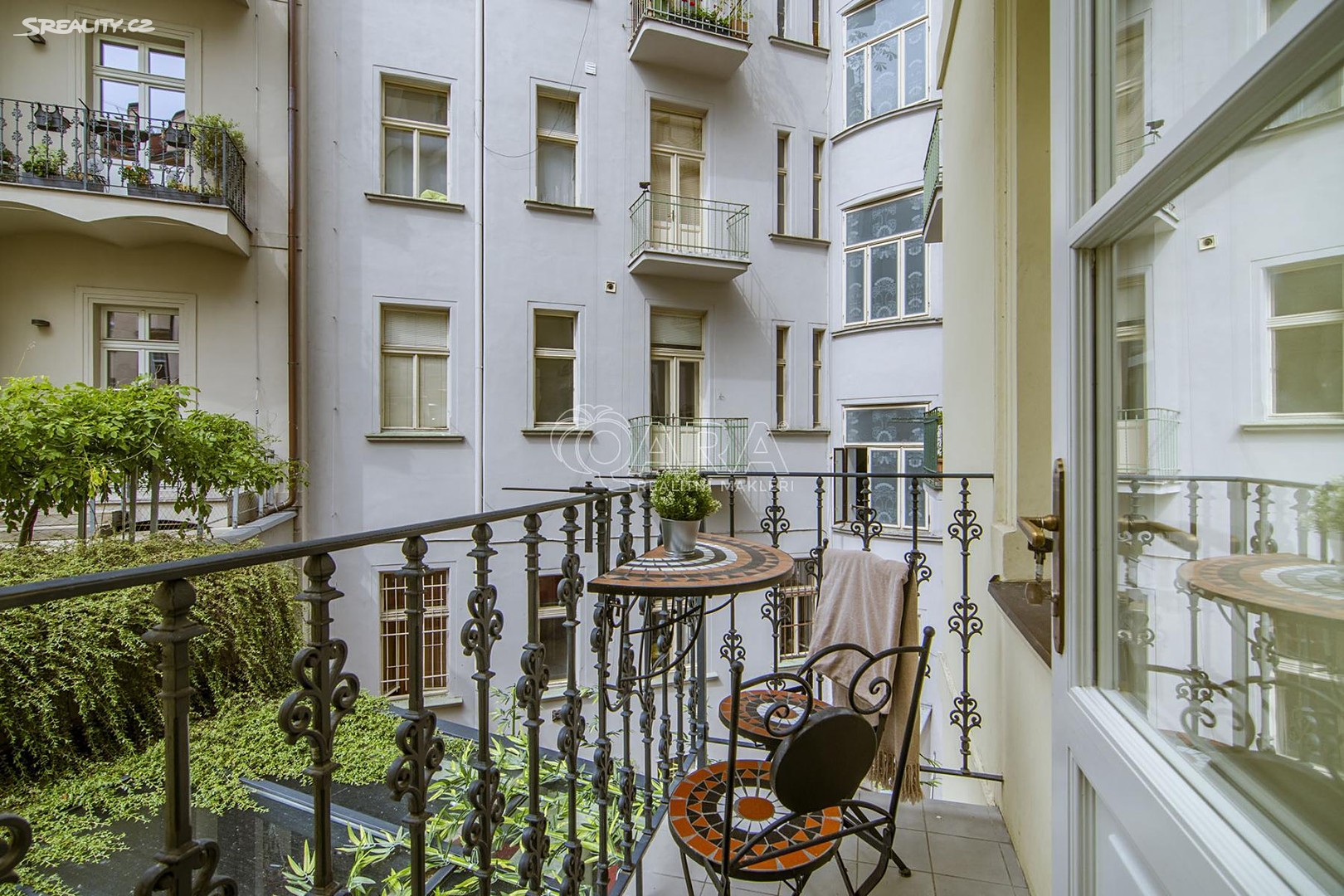Pronájem bytu 2+kk 38 m², Kaprova, Praha 1 - Staré Město