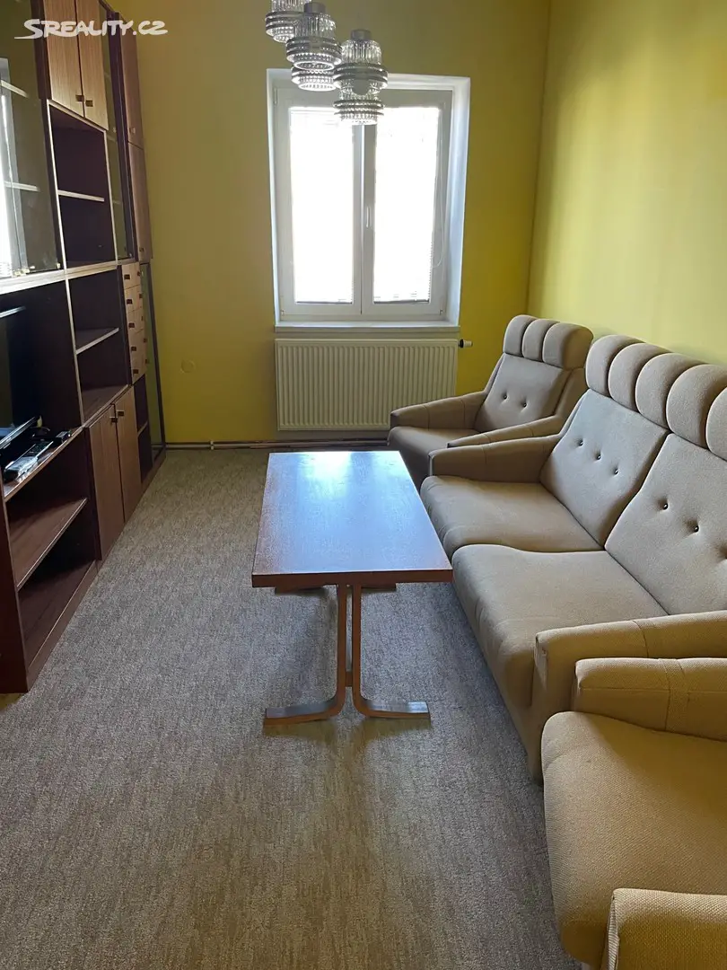 Pronájem bytu 3+1 85 m², tř. Svornosti, Olomouc