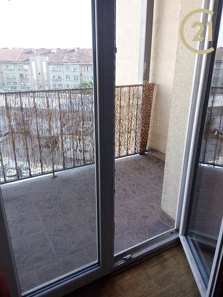 Pronájem bytu 3+1 74 m², Pod Pekárnami, Praha 9 - Vysočany