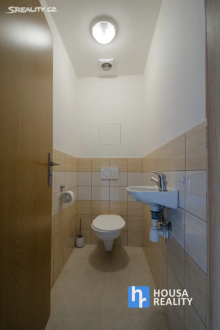 Pronájem bytu 3+kk 60 m², Kolmá, Praha 9 - Vysočany