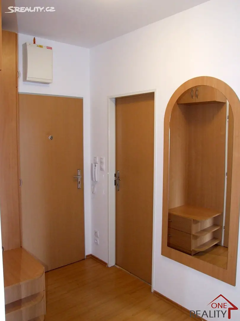Pronájem bytu 3+kk 73 m², Pod Harfou, Praha 9 - Vysočany