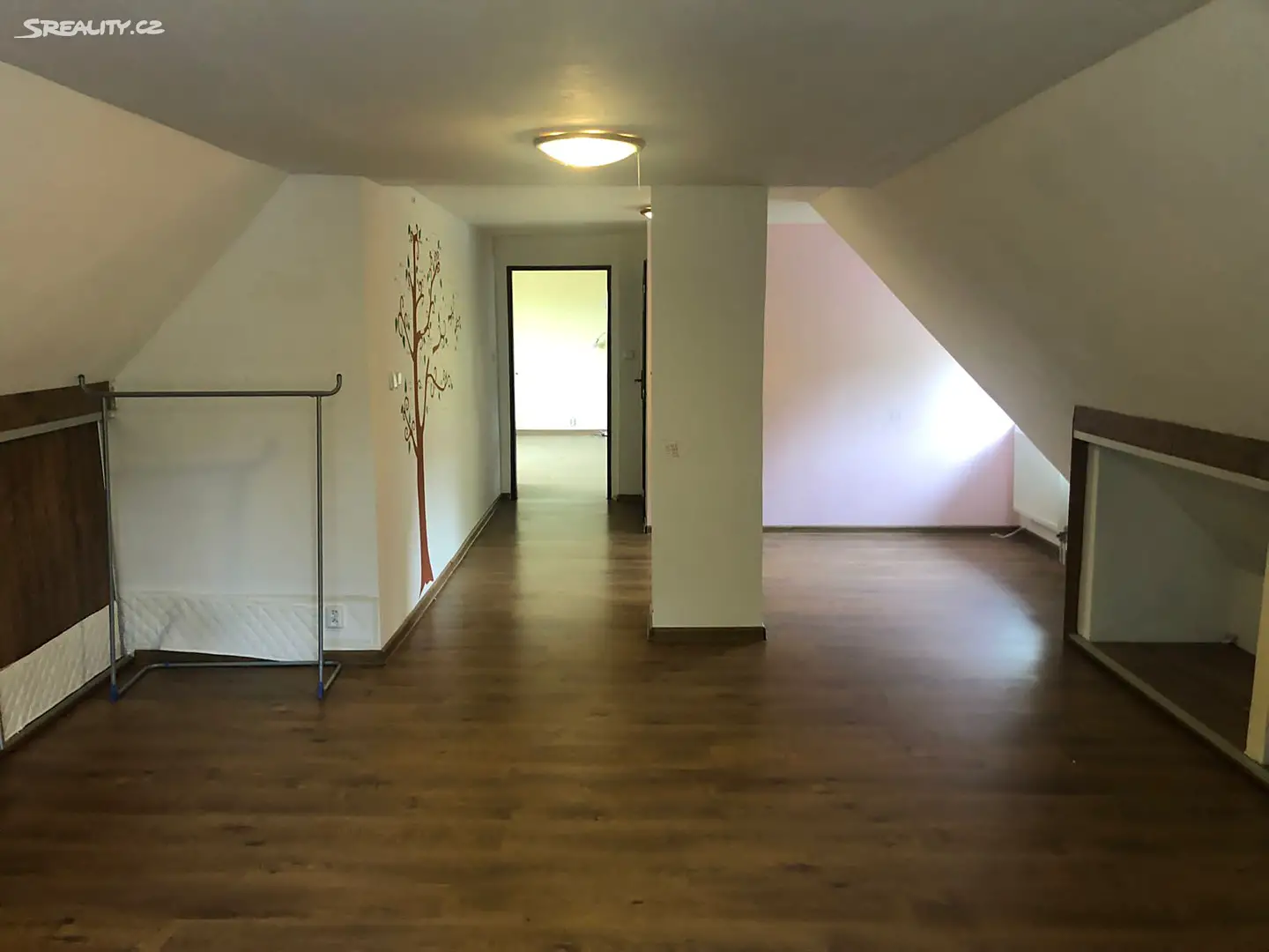 Pronájem bytu 3+kk 83 m² (Podkrovní), Světlá pod Ještědem - Hodky, okres Liberec
