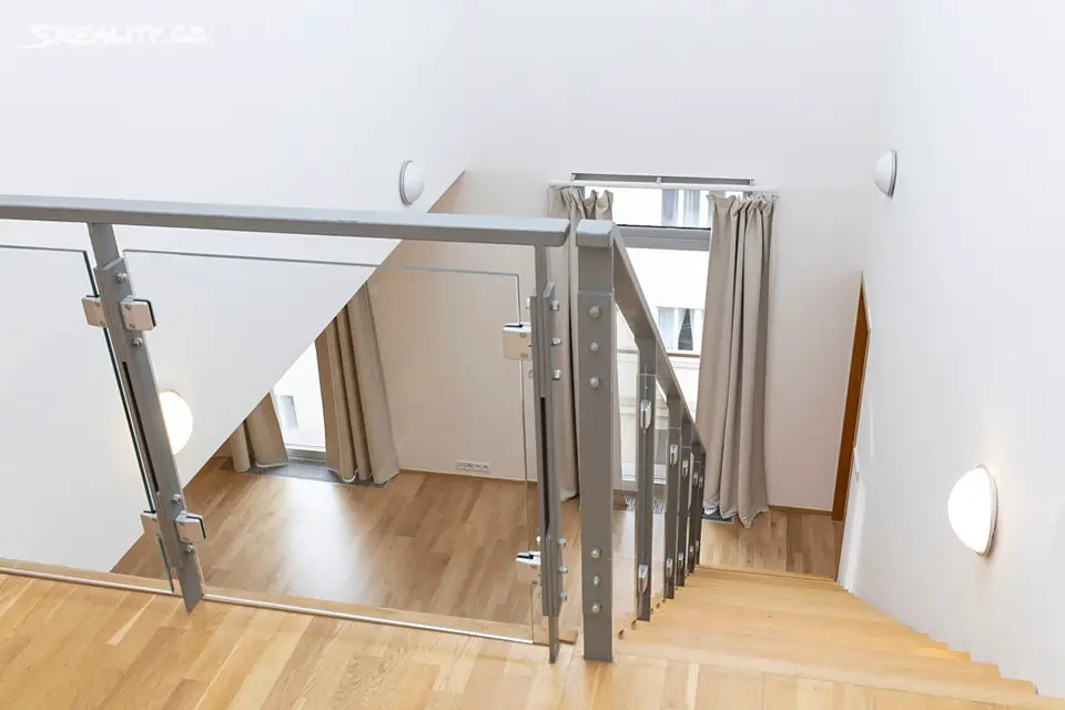 Pronájem bytu 4+kk 128 m², Korunní, Praha 10 - Vinohrady