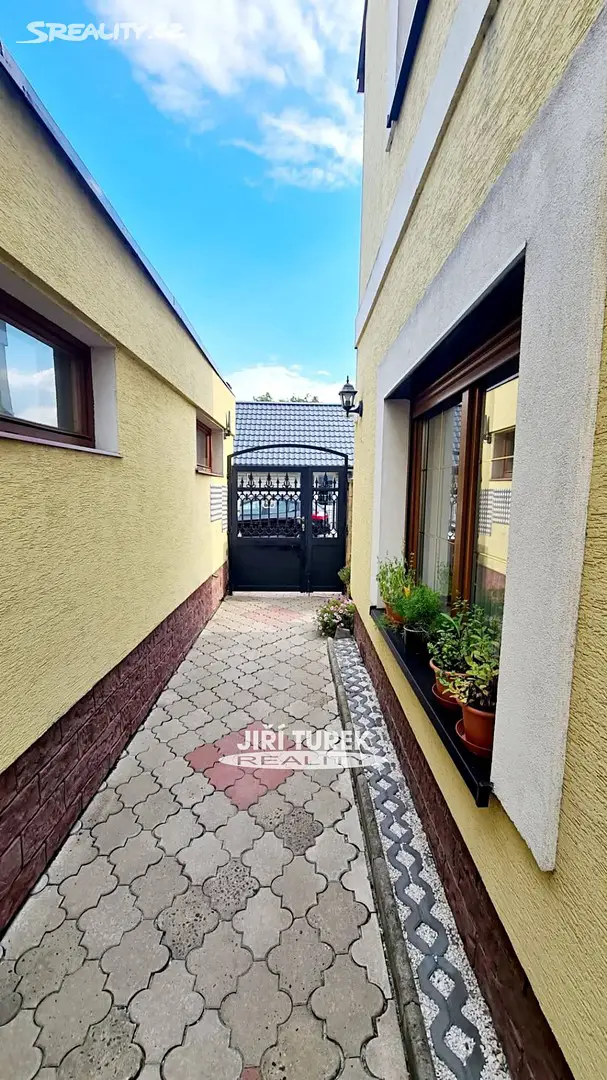 Prodej  rodinného domu 200 m², pozemek 205 m², Kosořická, Praha 9 - Kbely
