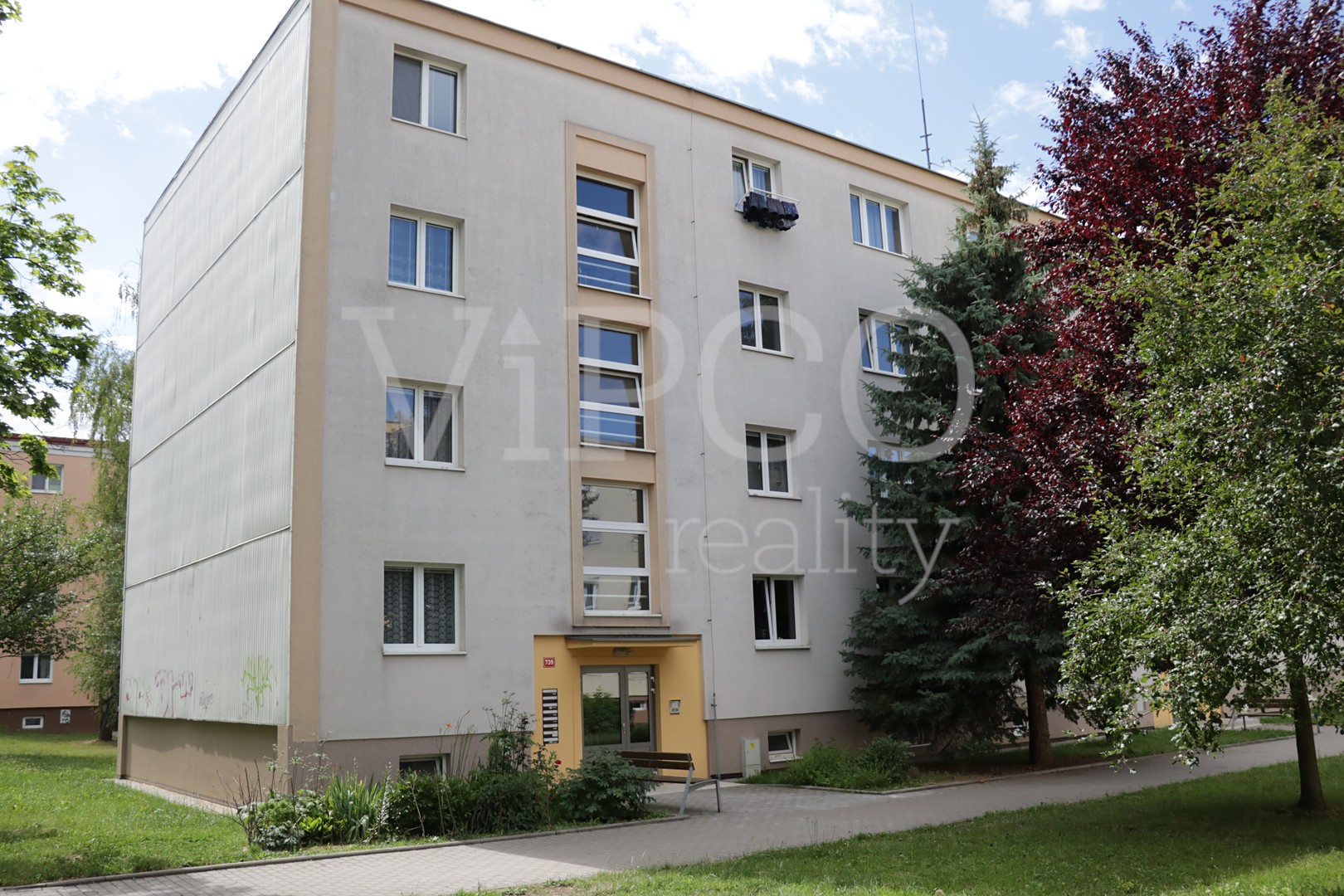 Pronájem bytu 2+1 56 m², třída Svobody, Zlín - Malenovice