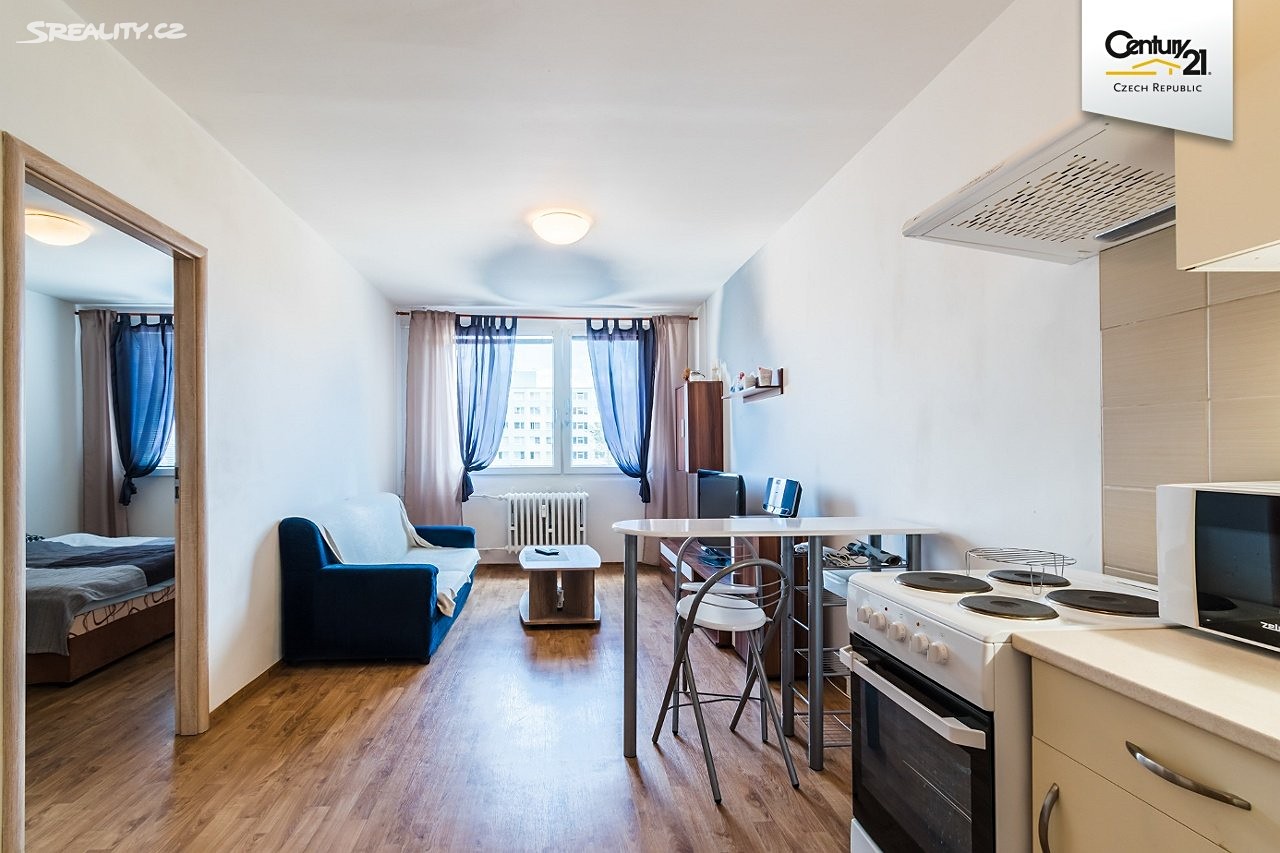 Pronájem bytu 2+kk 39 m², Holandská, Kladno - Kročehlavy