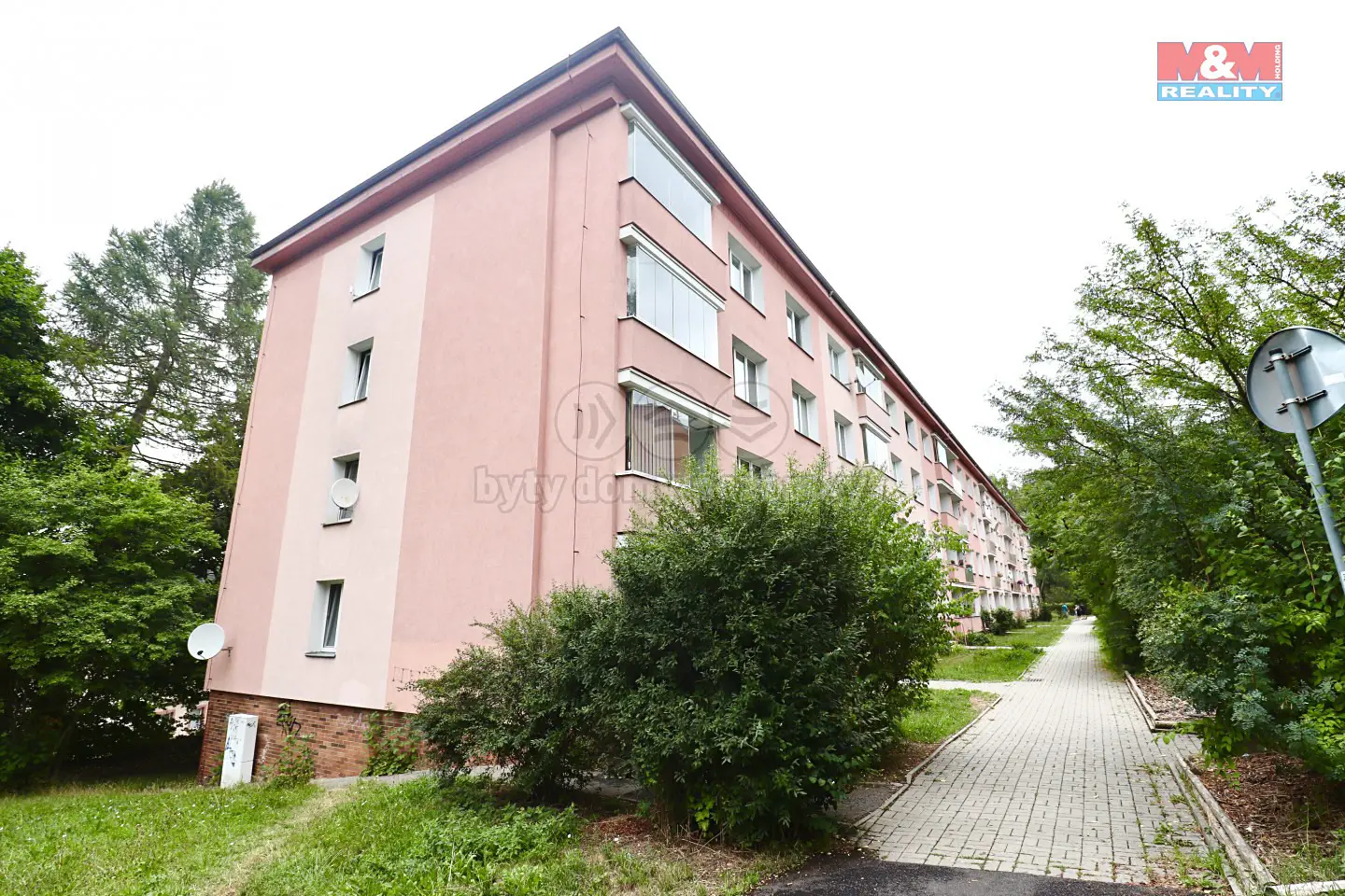 Prodej bytu 1+1 38 m², Gagarinova, Karlovy Vary - Drahovice