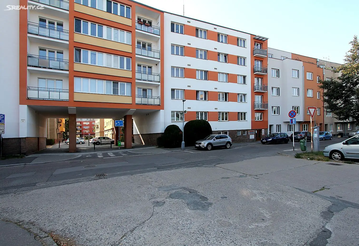 Pronájem bytu 2+1 54 m², Na Hrádku, Pardubice - Zelené Předměstí