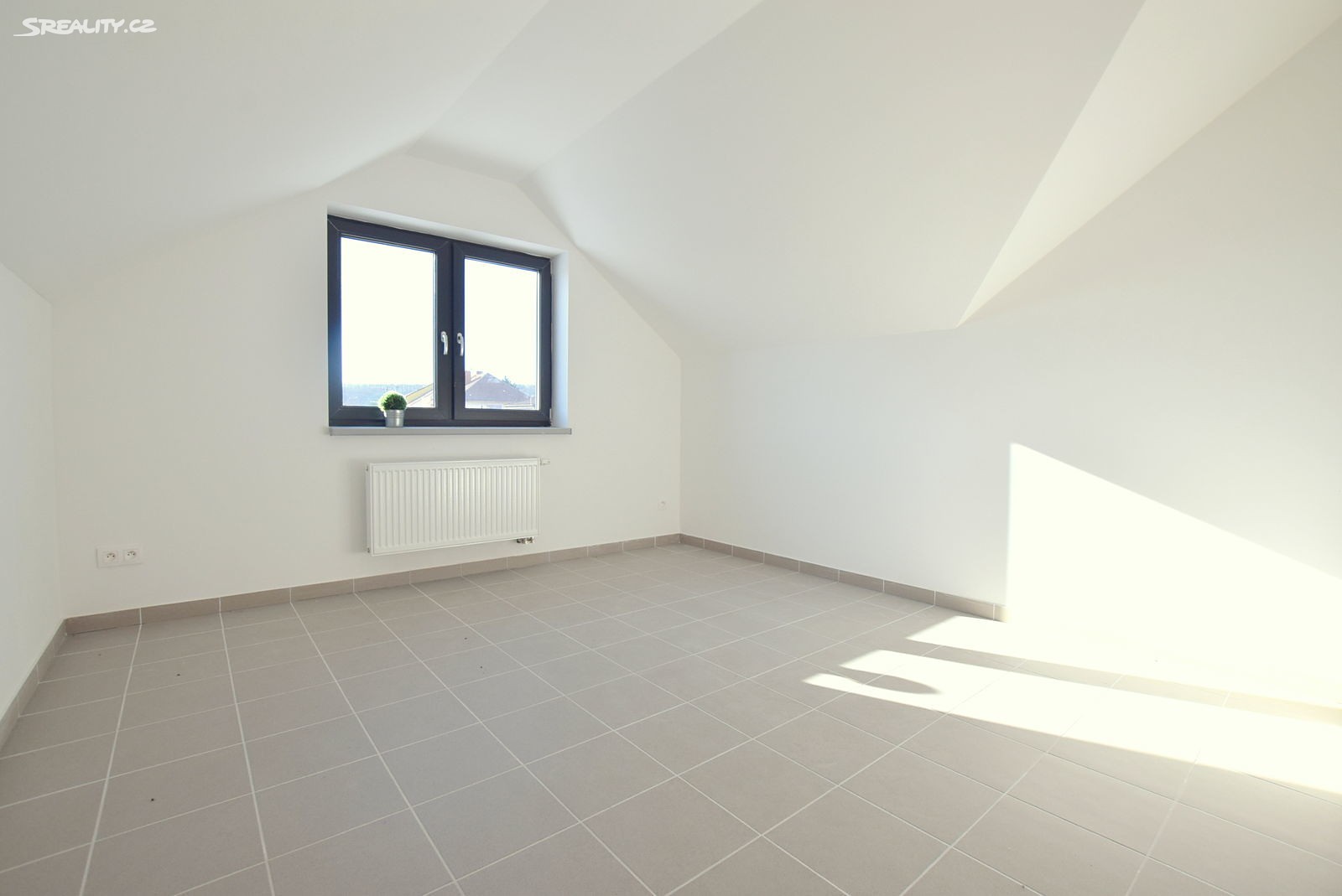 Prodej bytu 4+kk 126 m² (Podkrovní), Jerlínová, Brno - Žebětín