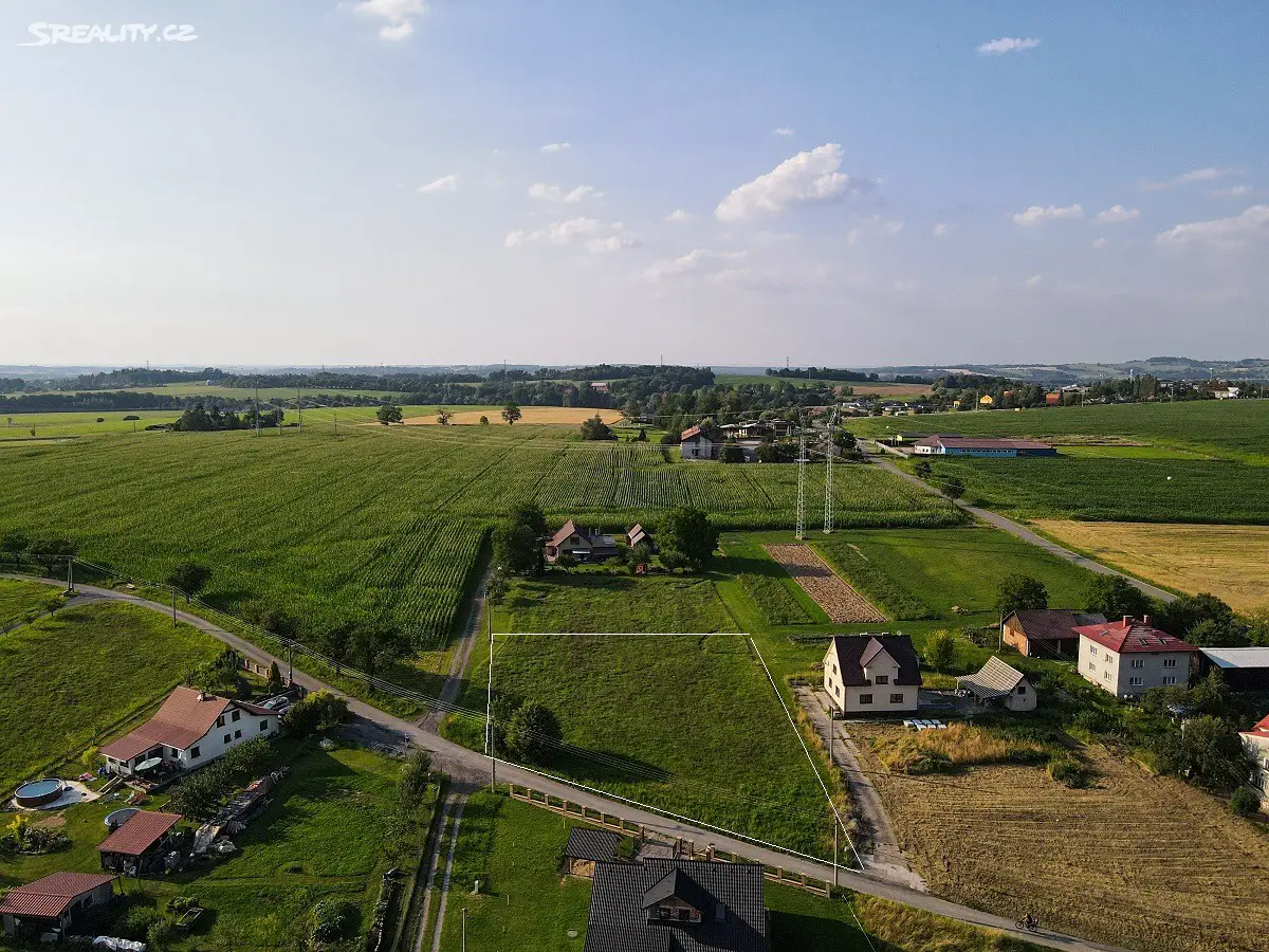 Prodej  stavebního pozemku 2 216 m², Dolní Tošanovice, okres Frýdek-Místek