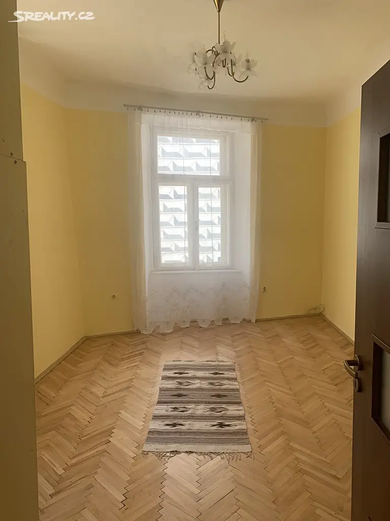 Pronájem bytu 4+1 125 m², Kosmákova, Jihlava