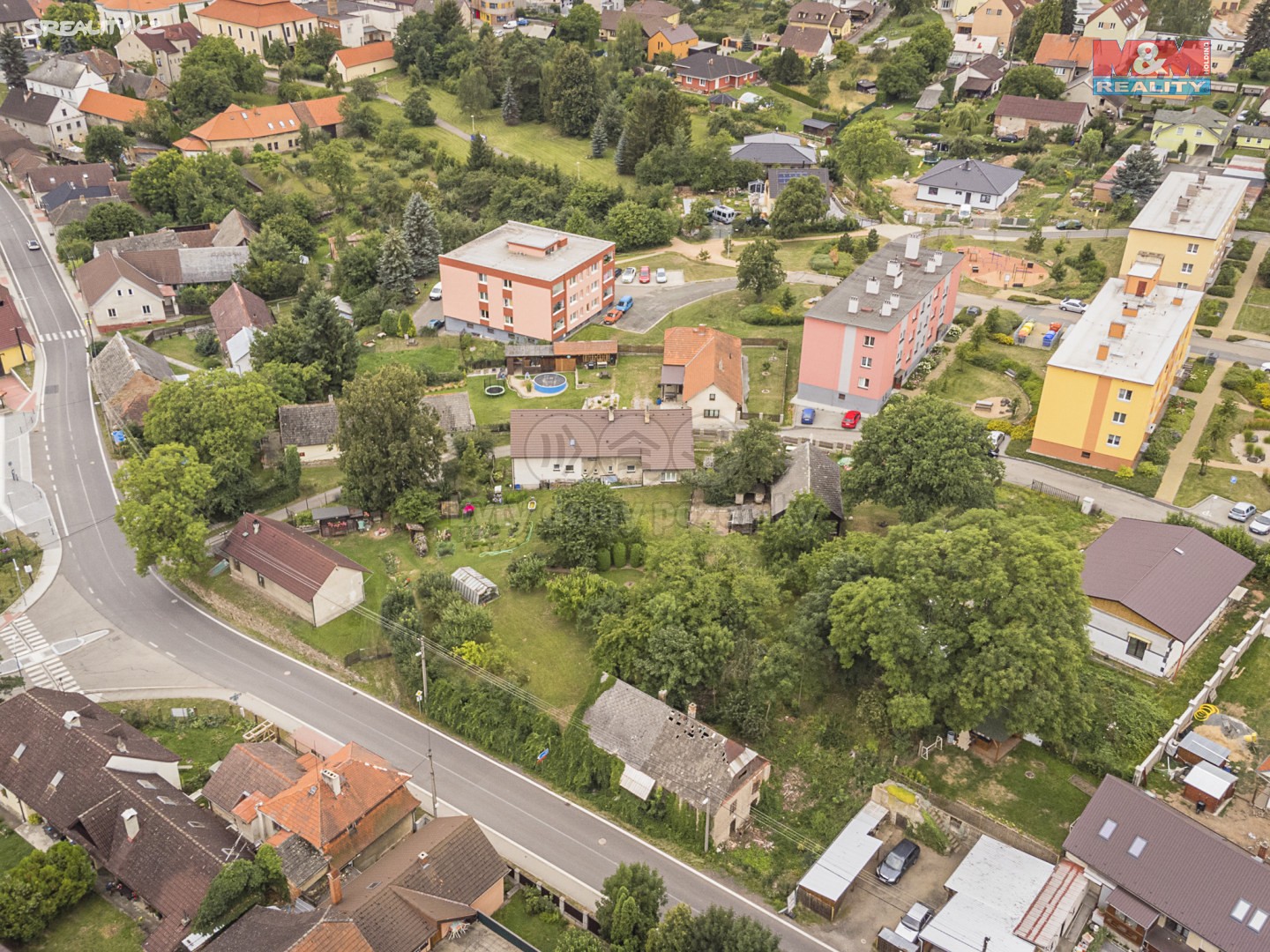 Prodej  stavebního pozemku 572 m², Šternberská, Divišov
