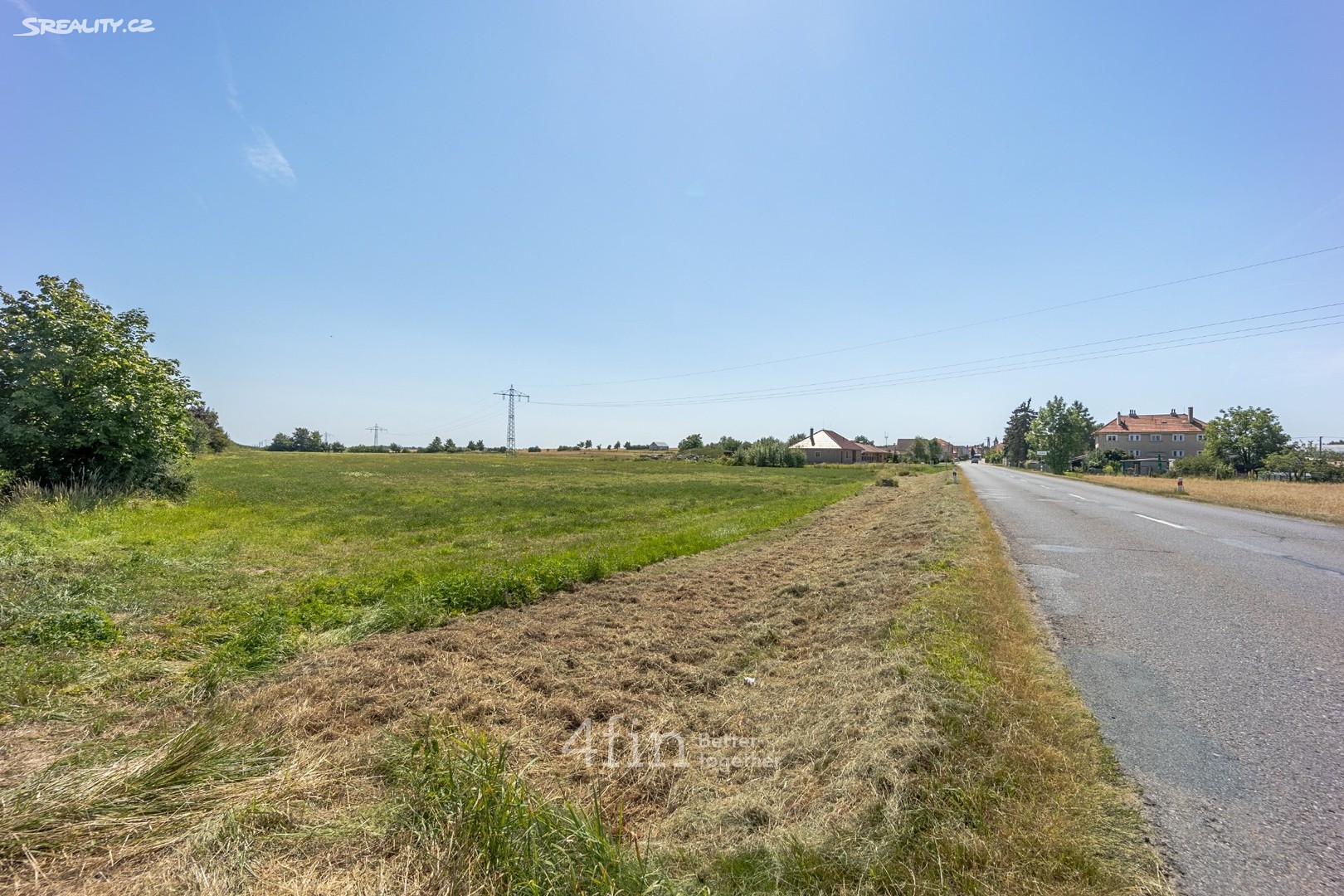 Prodej  komerčního pozemku 2 245 m², Šumná, okres Znojmo