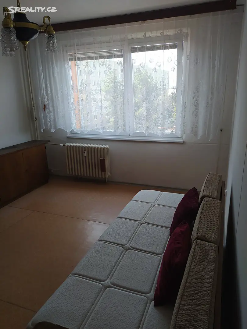 Pronájem bytu 1+1 40 m², Pardubice - Studánka, okres Pardubice
