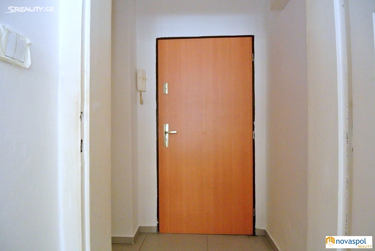 Pronájem bytu 1+kk 28 m², Heřmanova, Praha 7 - Holešovice