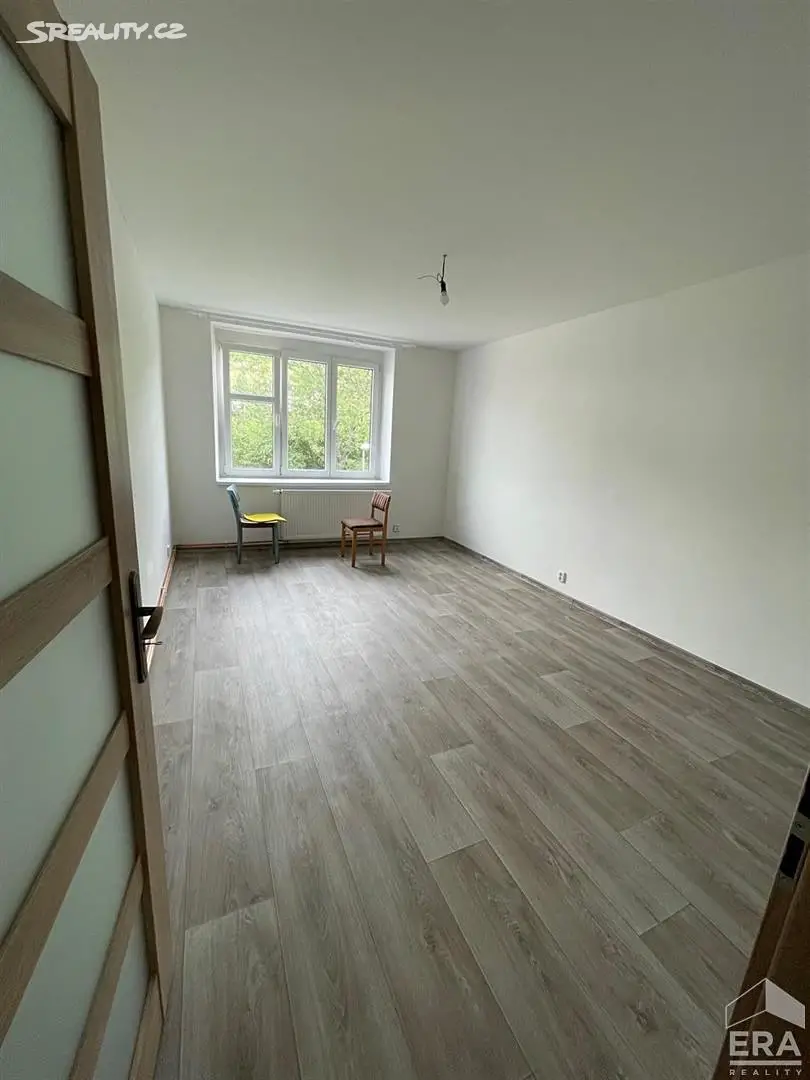 Pronájem bytu 2+1 50 m², Sinkulova, Praha 4 - Podolí