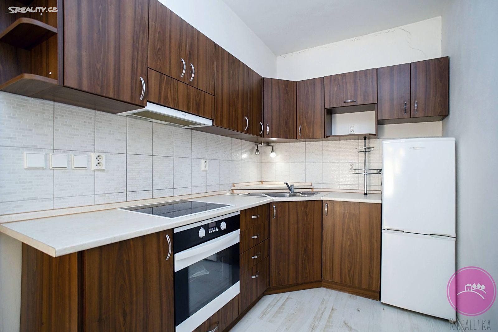 Pronájem bytu 2+kk 50 m², Družební, Olomouc - Nové Sady