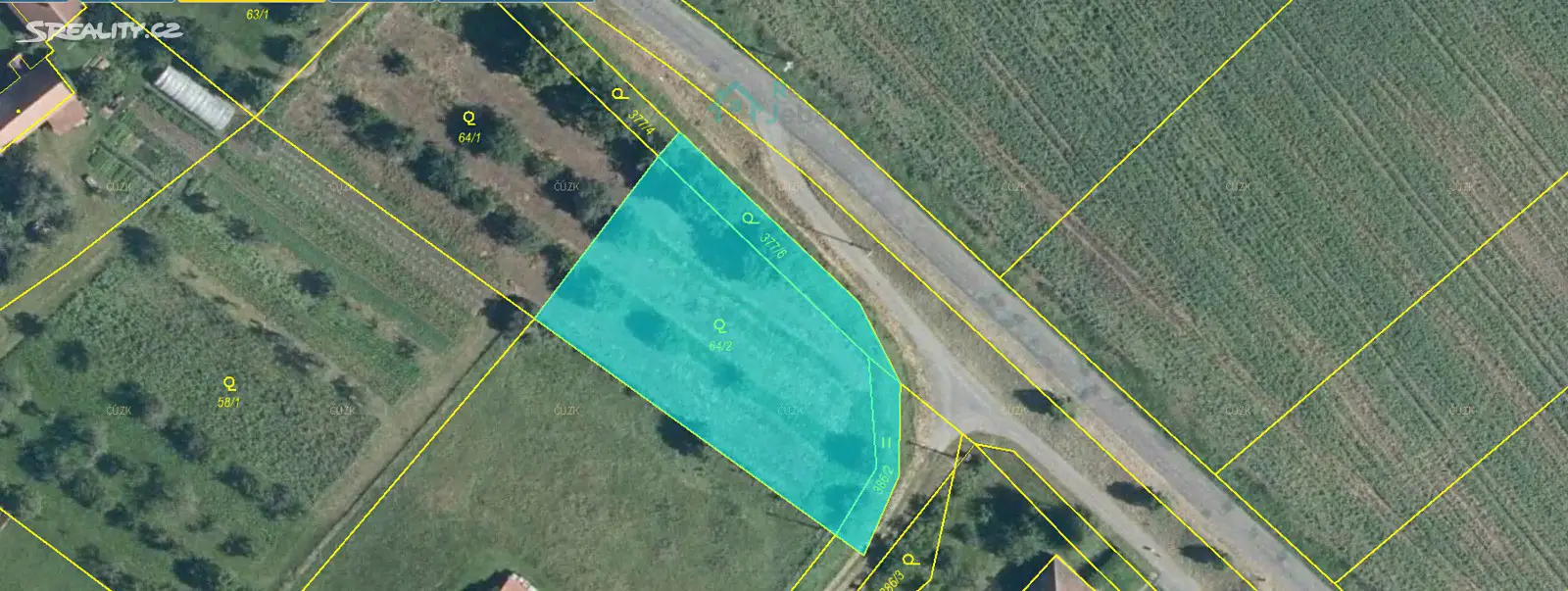 Prodej  stavebního pozemku 1 623 m², Řestoky, okres Chrudim