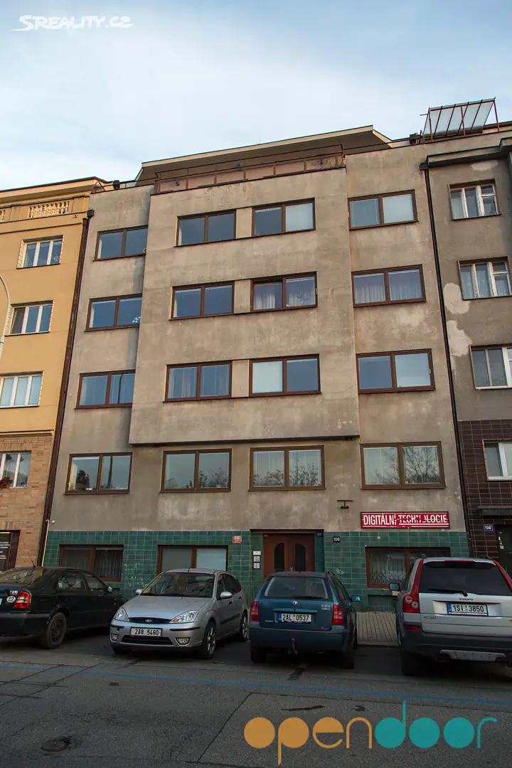 Pronájem bytu 1+kk 35 m², Podolská, Praha 4 - Podolí