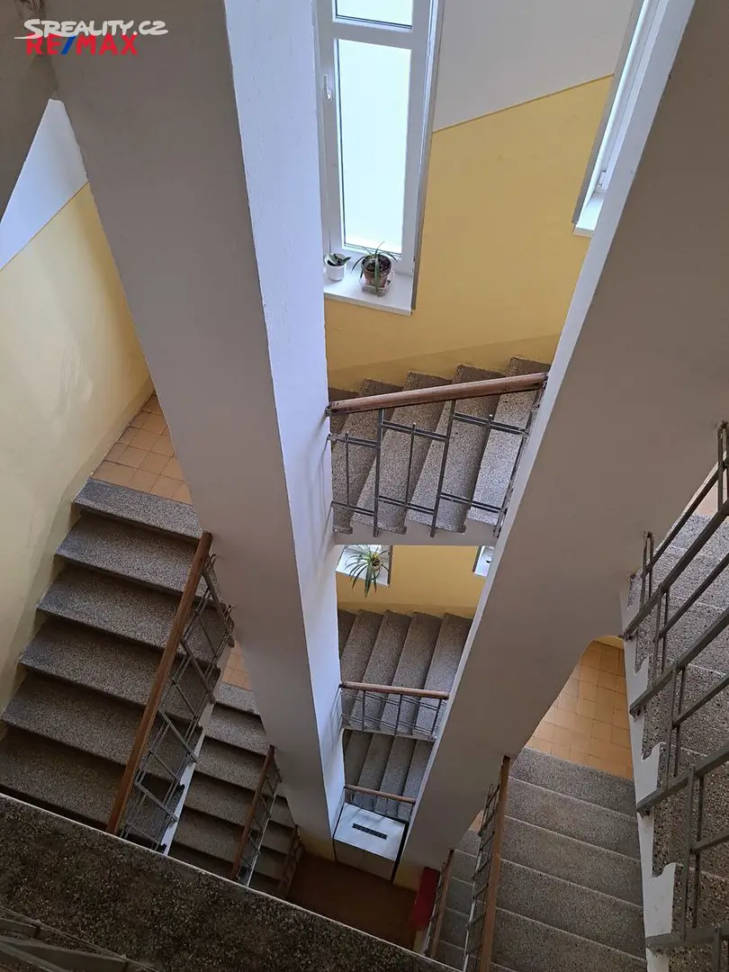 Pronájem bytu 1+1 37 m², Rumunská, Znojmo