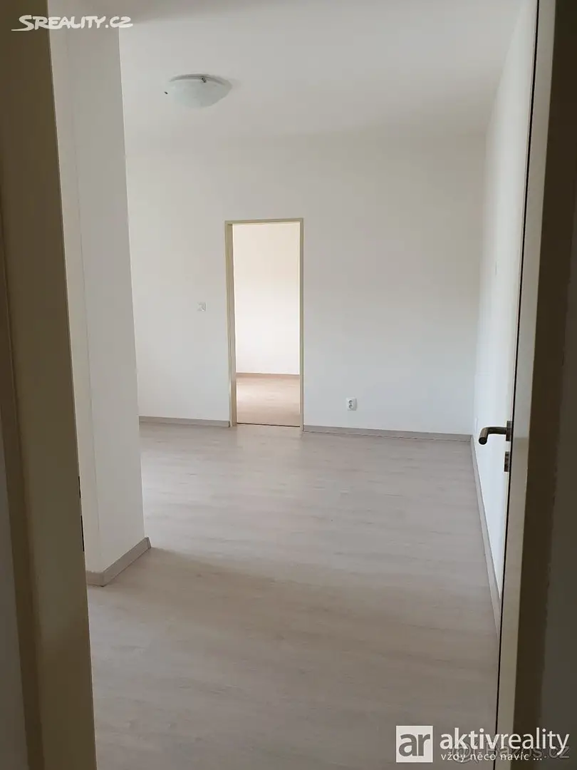 Pronájem bytu 2+1 56 m², Ohrobec, okres Praha-západ