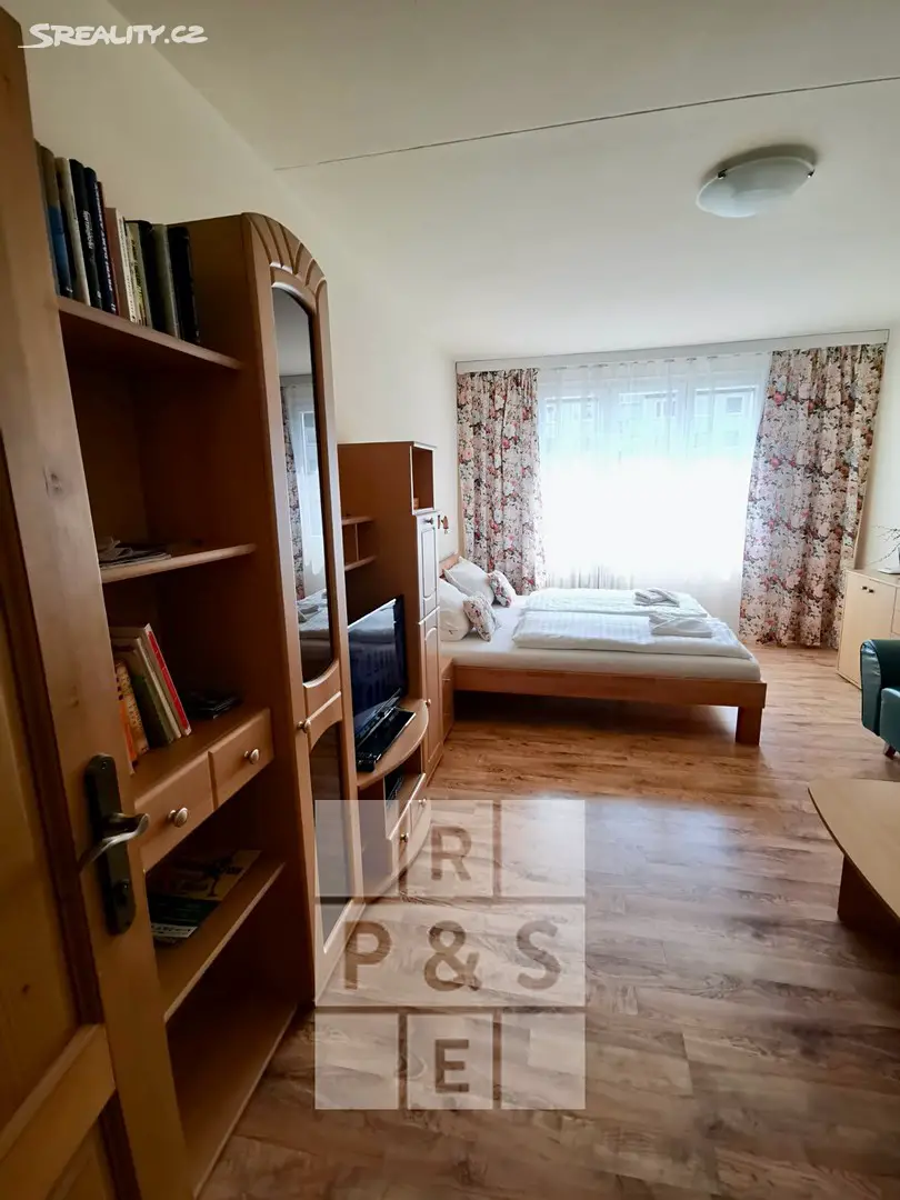 Pronájem bytu 4+1 93 m², Srní, okres Klatovy