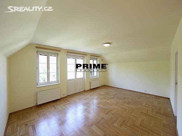 Pronájem  rodinného domu 290 m², pozemek 1 000 m², Pod Mlýnkem, Praha 6 - Dejvice
