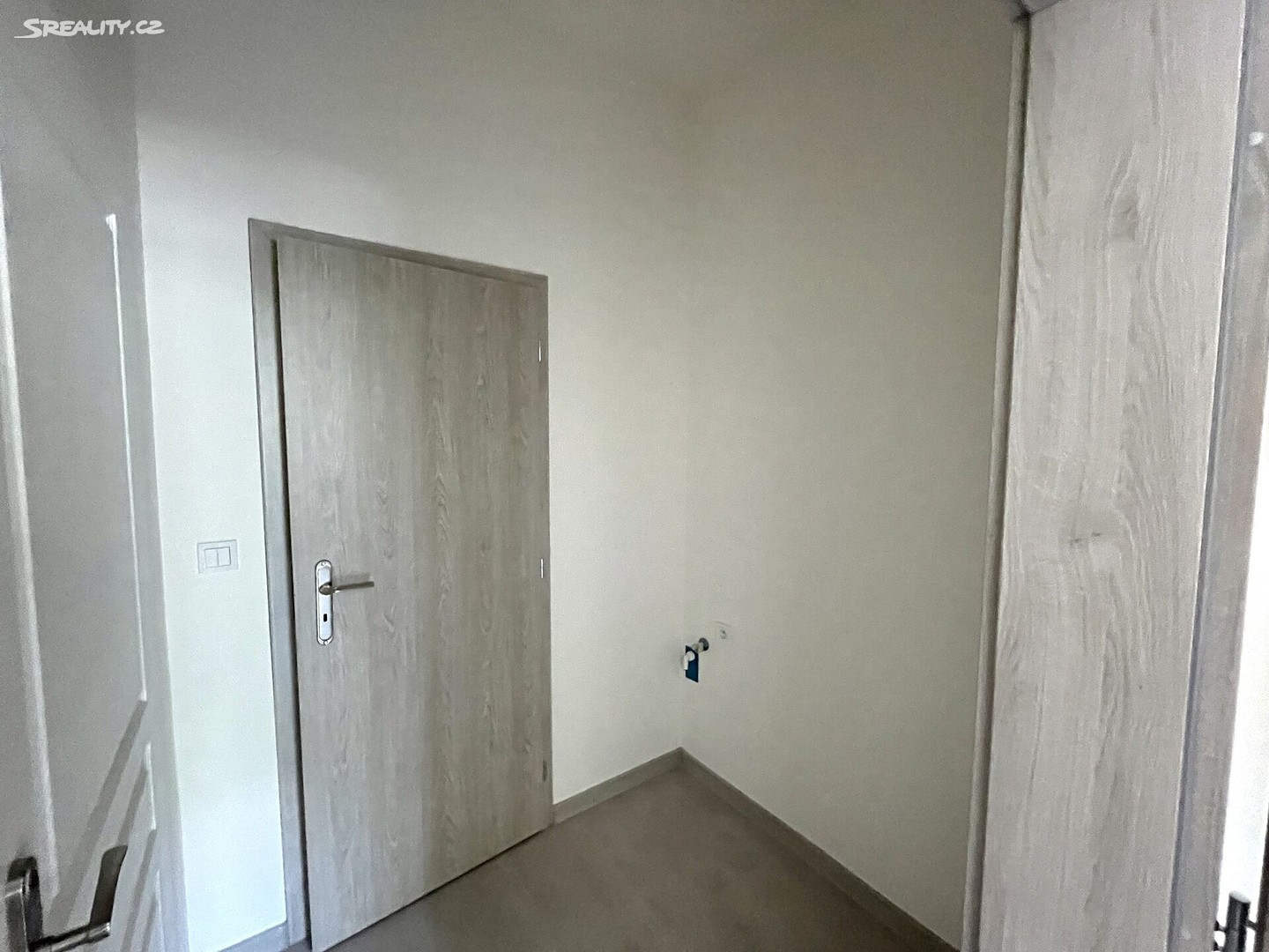 Prodej bytu 1+1 30 m², Košická, Praha 10 - Vršovice