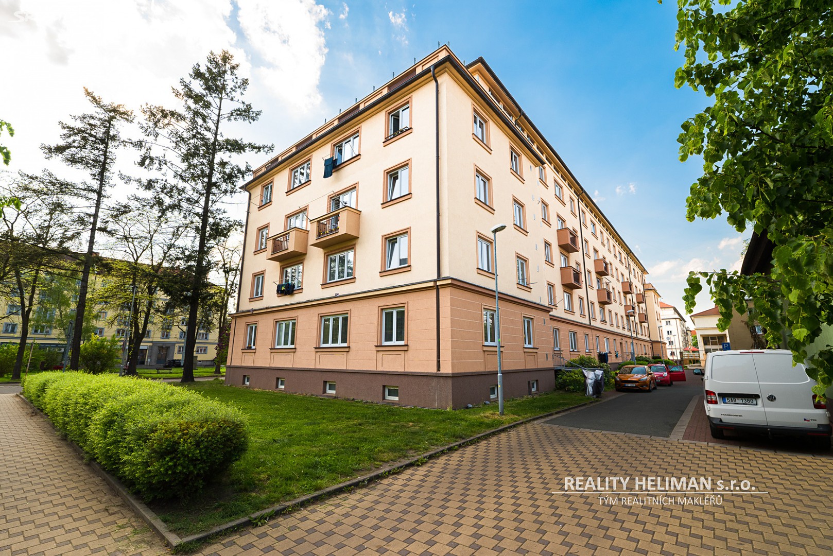 Prodej bytu 2+1 64 m², náměstí Dukelských hrdinů, Pardubice - Zelené Předměstí