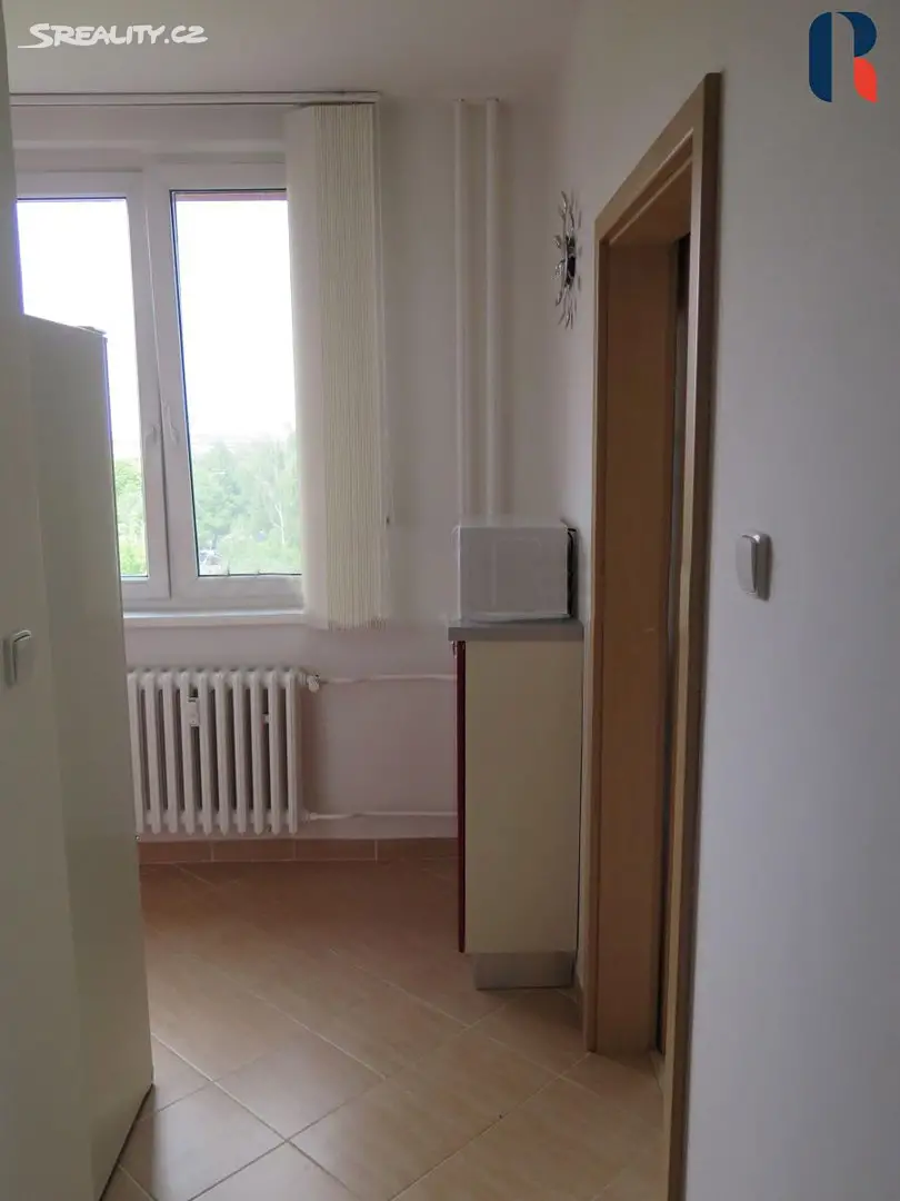 Prodej bytu 1+1 35 m², Zdislavická, Praha 4 - Kamýk
