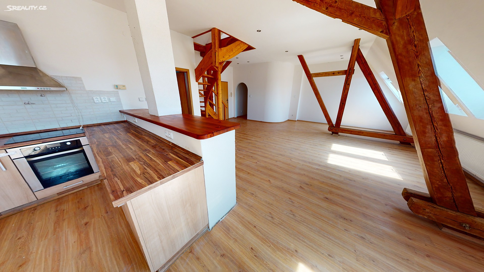 Prodej bytu 2+kk 115 m² (Mezonet), Wolkerova, Cheb
