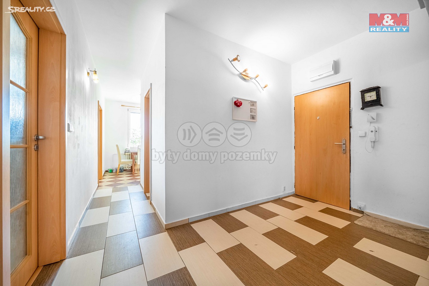 Prodej bytu 3+1 60 m², Polední, Plzeň - Lobzy