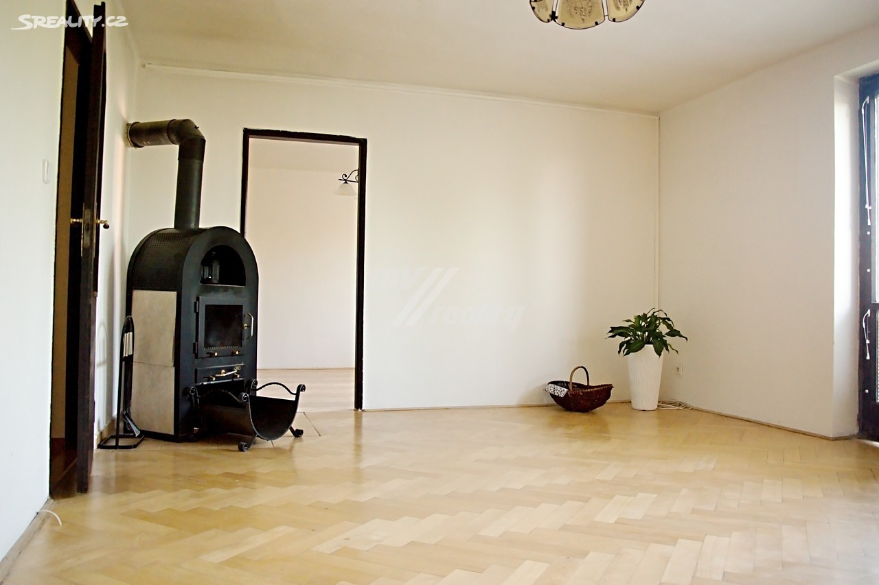 Prodej bytu 4+1 98 m², Pionýrů, Milovice