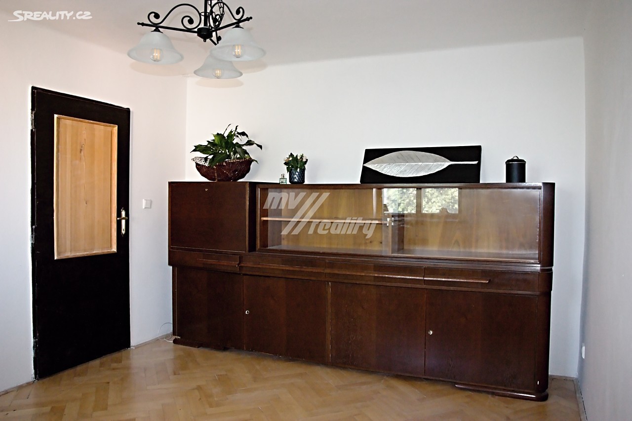 Prodej bytu 4+1 98 m², Pionýrů, Milovice