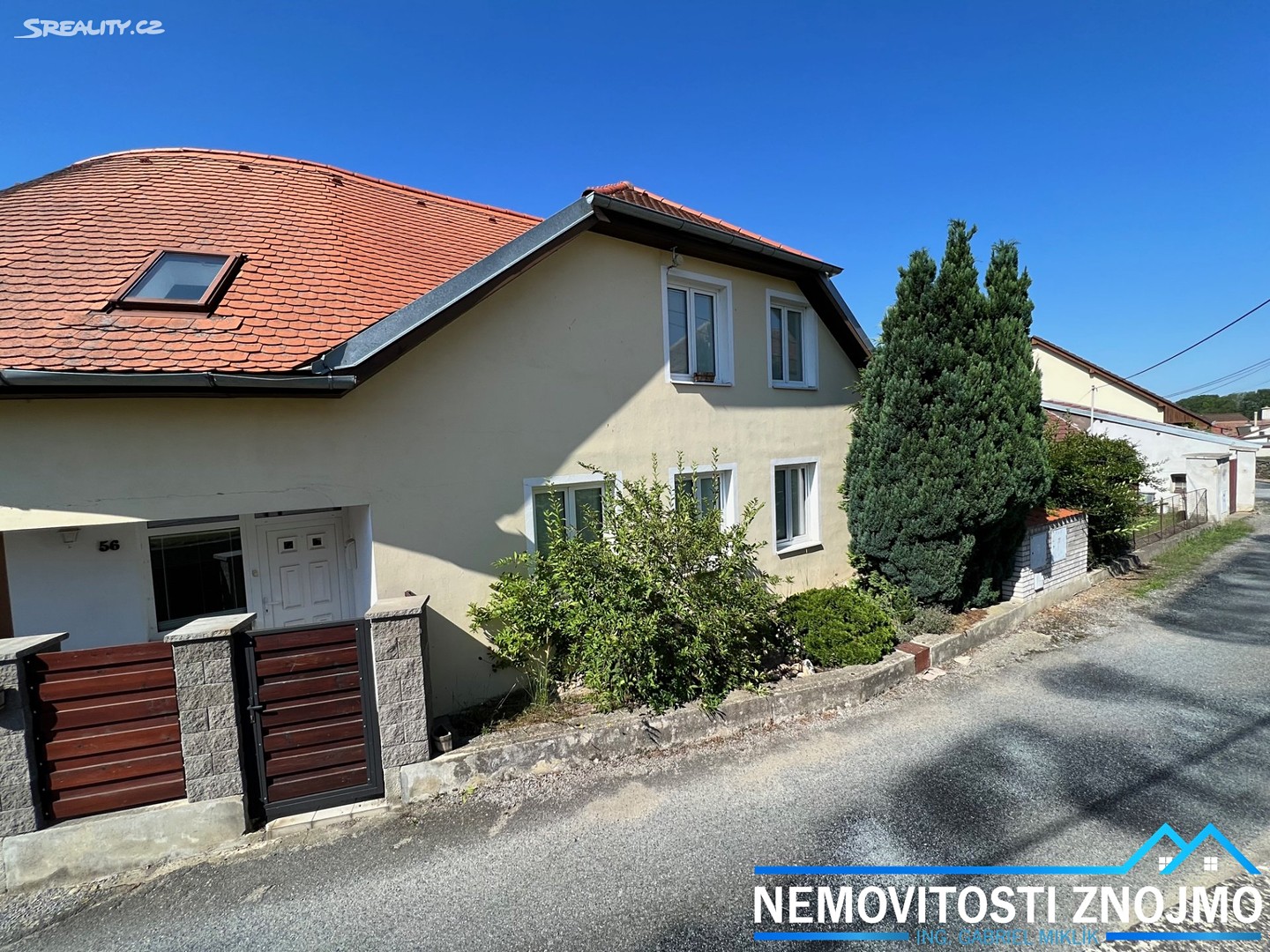 Prodej  rodinného domu 260 m², pozemek 250 m², Hostim, okres Znojmo