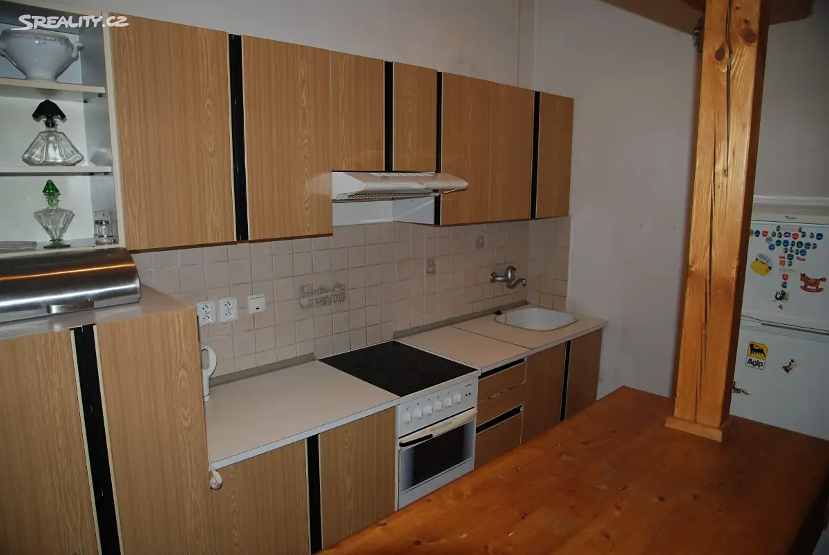 Pronájem bytu 1+1 42 m², Orebitská, Praha 3 - Žižkov