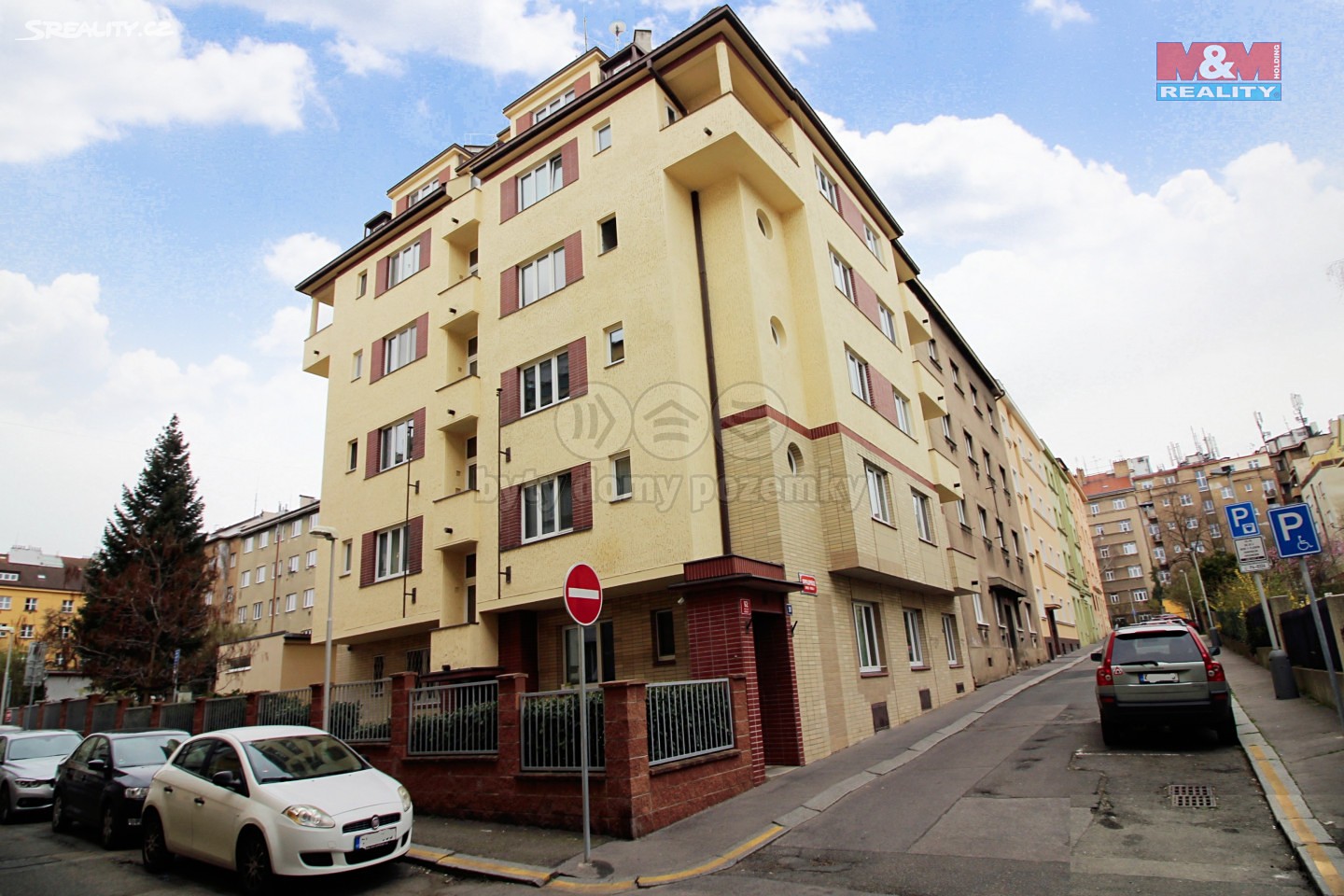Pronájem bytu 1+kk 22 m², Spolupráce, Praha 4 - Nusle