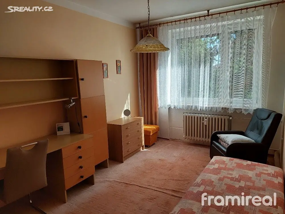 Pronájem bytu 3+1 75 m², Marie Majerové, Brno - Lesná