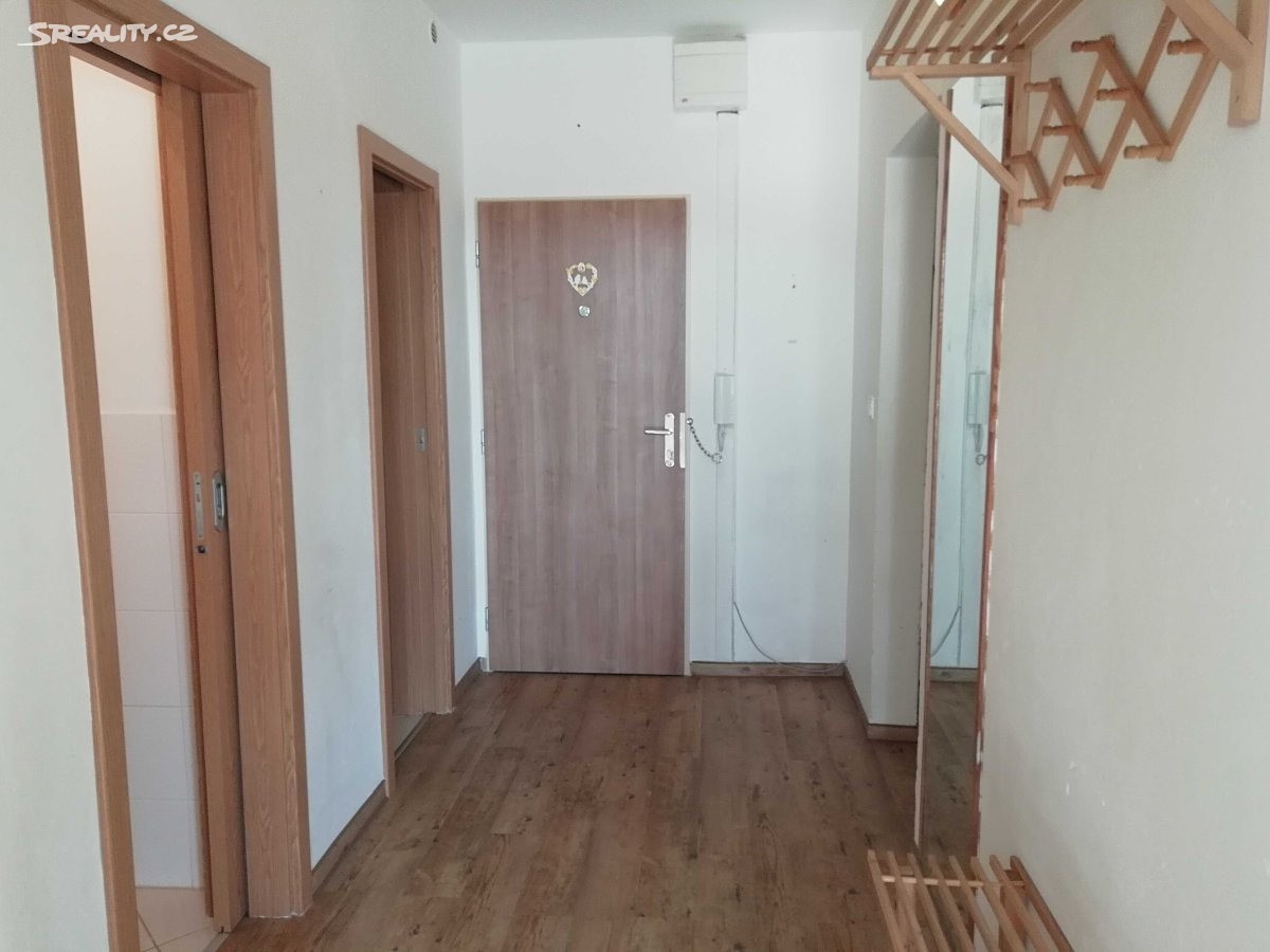 Pronájem bytu 3+1 77 m², Konradova, Brno - Líšeň