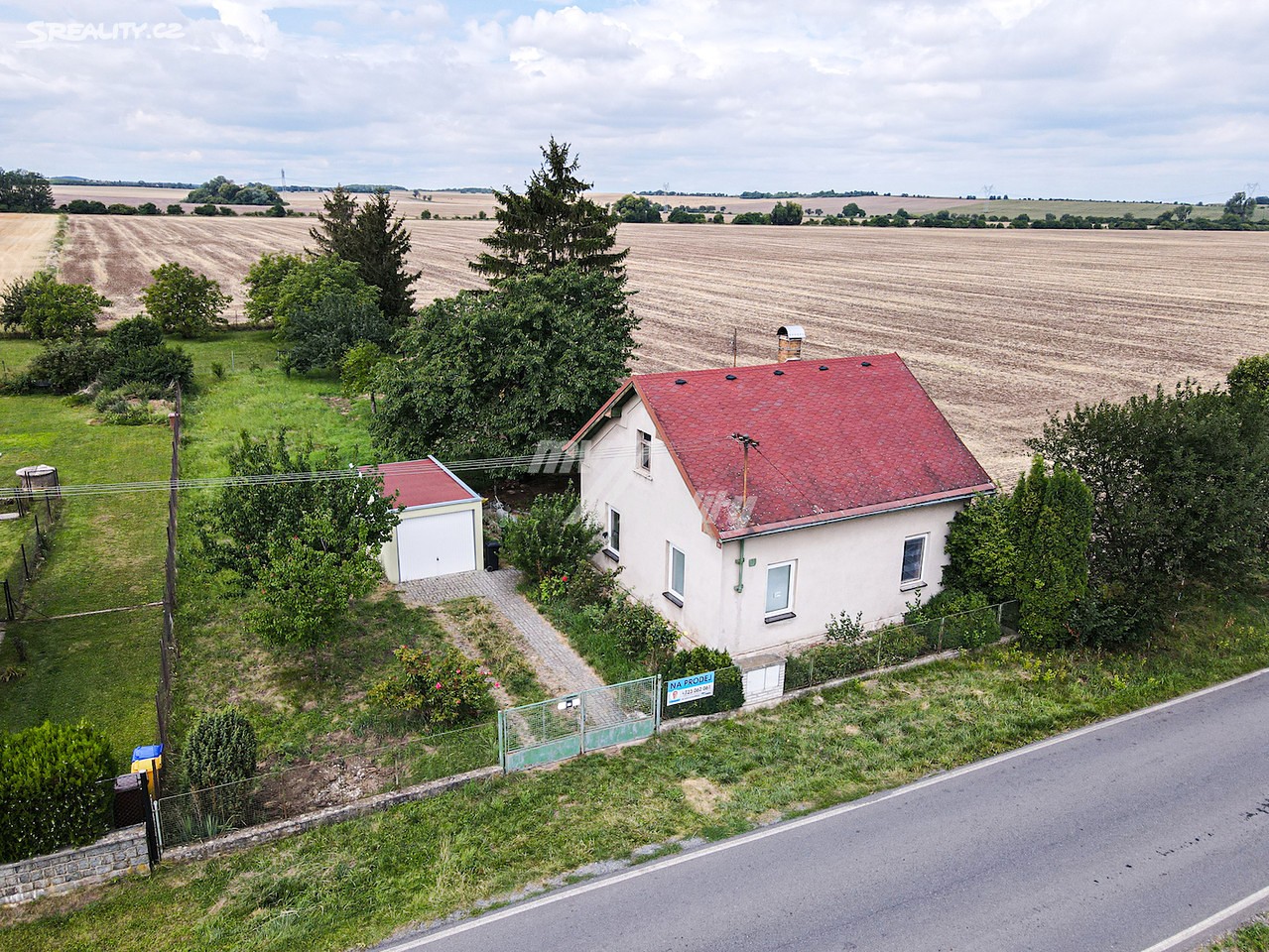 Prodej  rodinného domu 50 m², pozemek 1 088 m², Břežany II, okres Kolín