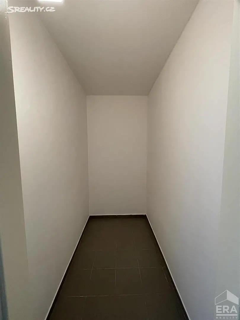 Pronájem bytu 1+kk 47 m², Kodymova, Praha 5 - Stodůlky