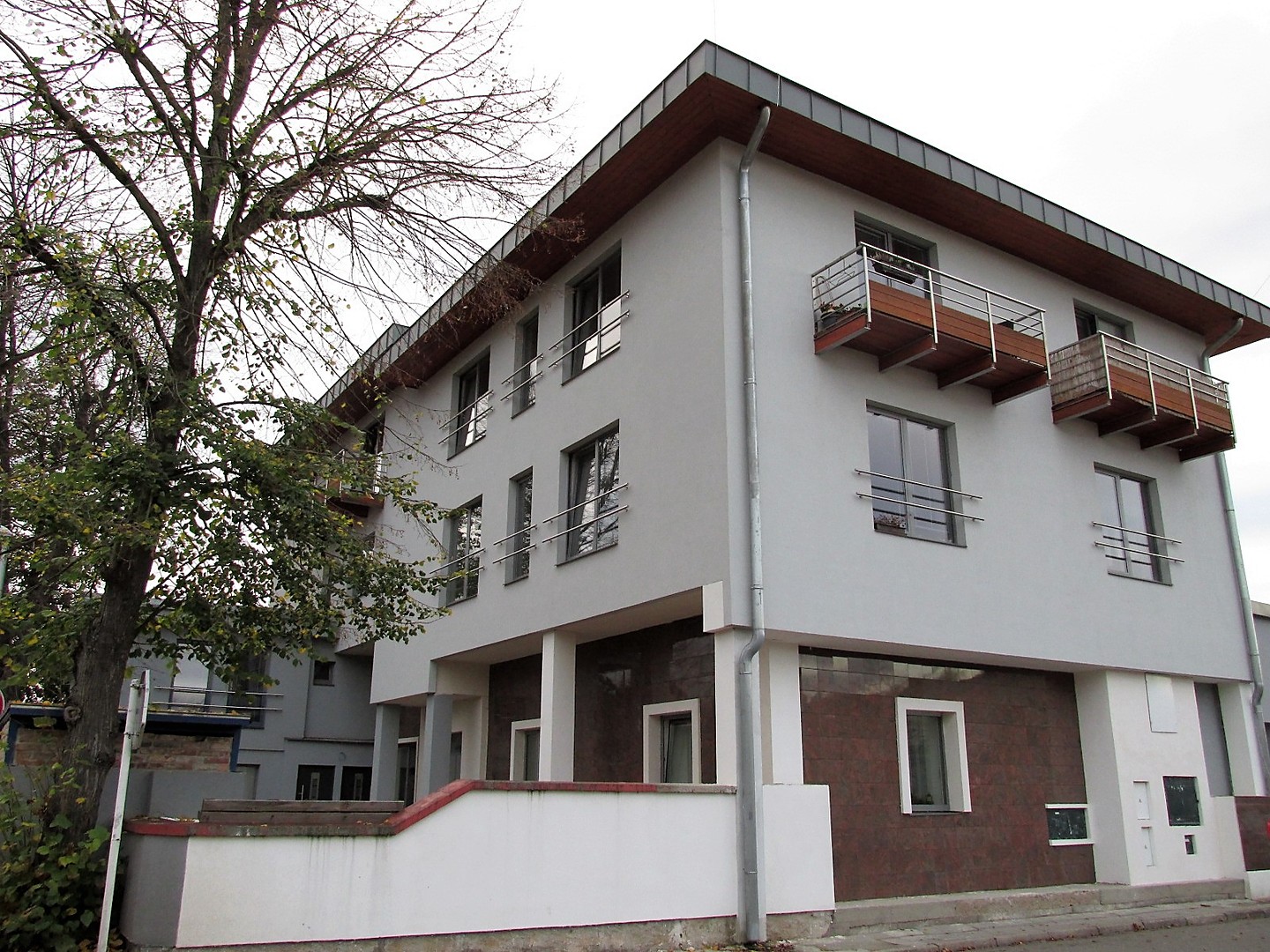 Pronájem bytu 2+kk 50 m², Na Hrázce, Hradec Králové