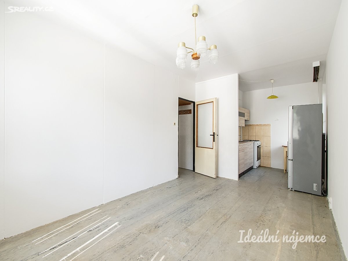 Pronájem bytu 2+kk 40 m², V zápolí, Praha 4 - Michle