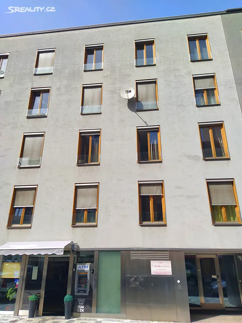 Pronájem bytu 3+1 83 m², Štítného, Praha - Žižkov