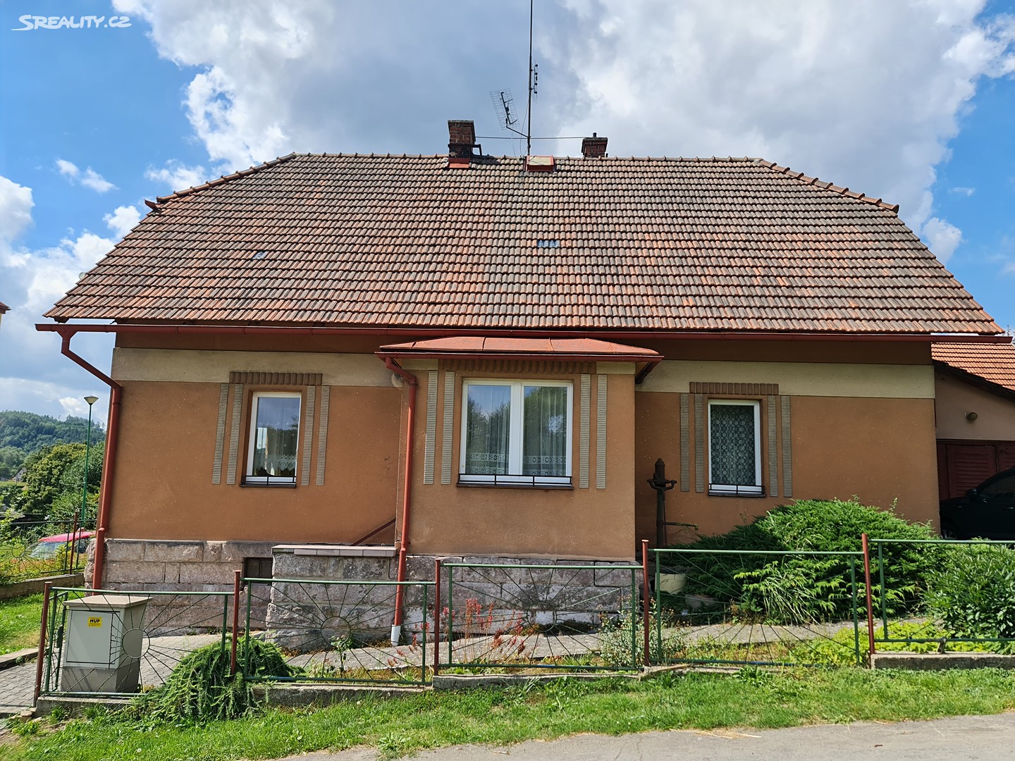 Prodej  rodinného domu 467 m², pozemek 2 184 m², Košťálov, okres Semily