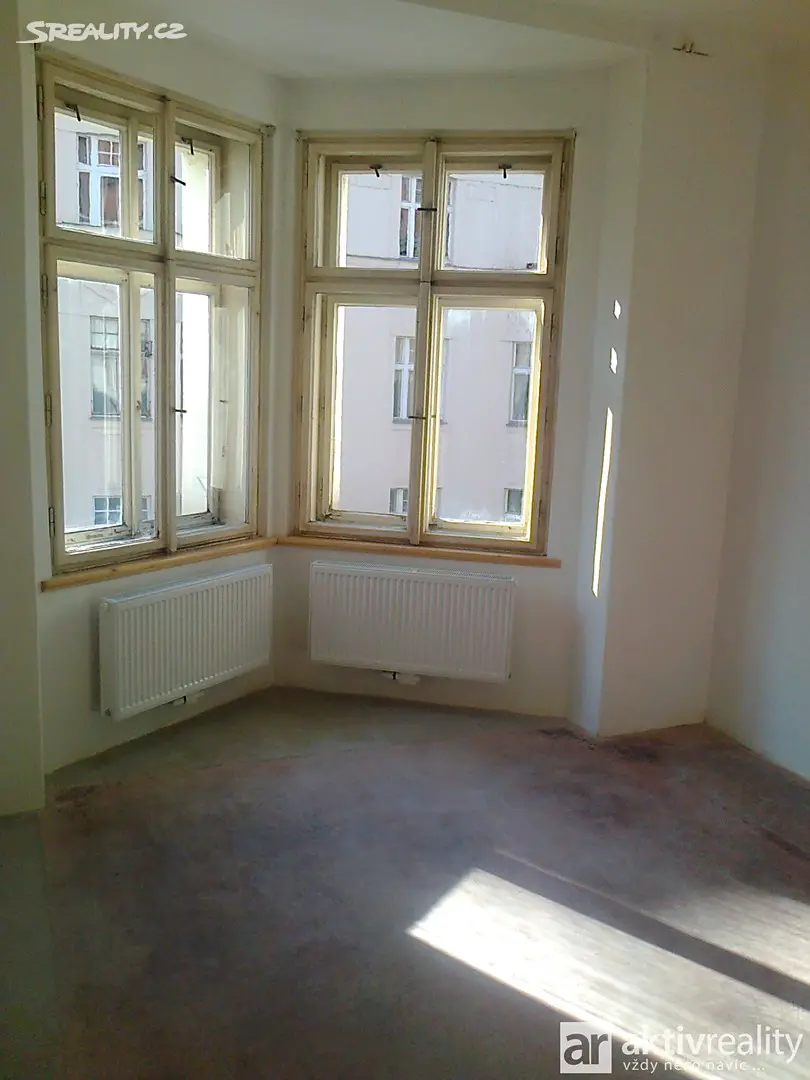 Pronájem bytu 3+1 60 m², Heřmanova, Praha - Holešovice