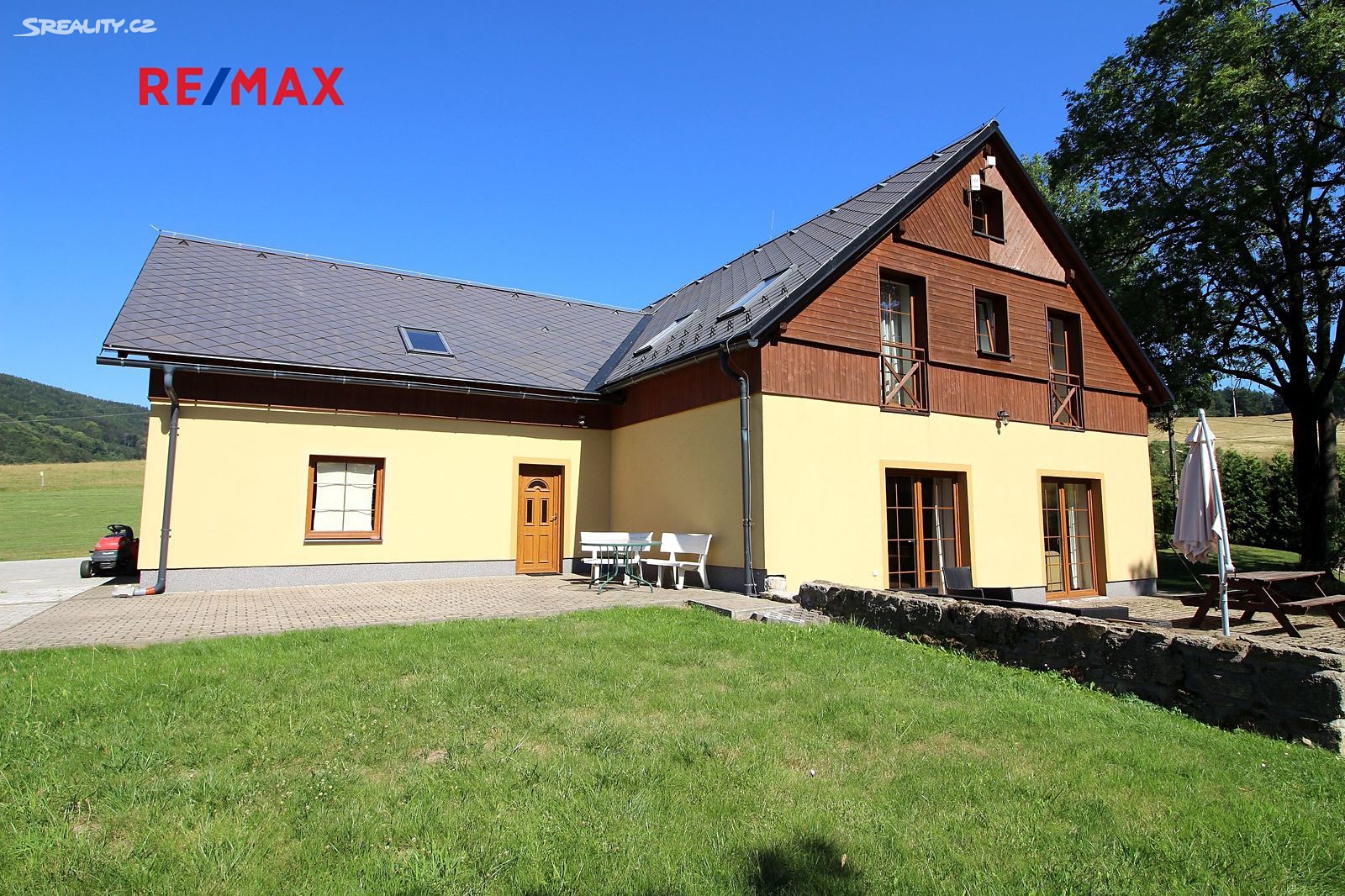 Prodej  rodinného domu 380 m², pozemek 6 461 m², Lázně Libverda, okres Liberec