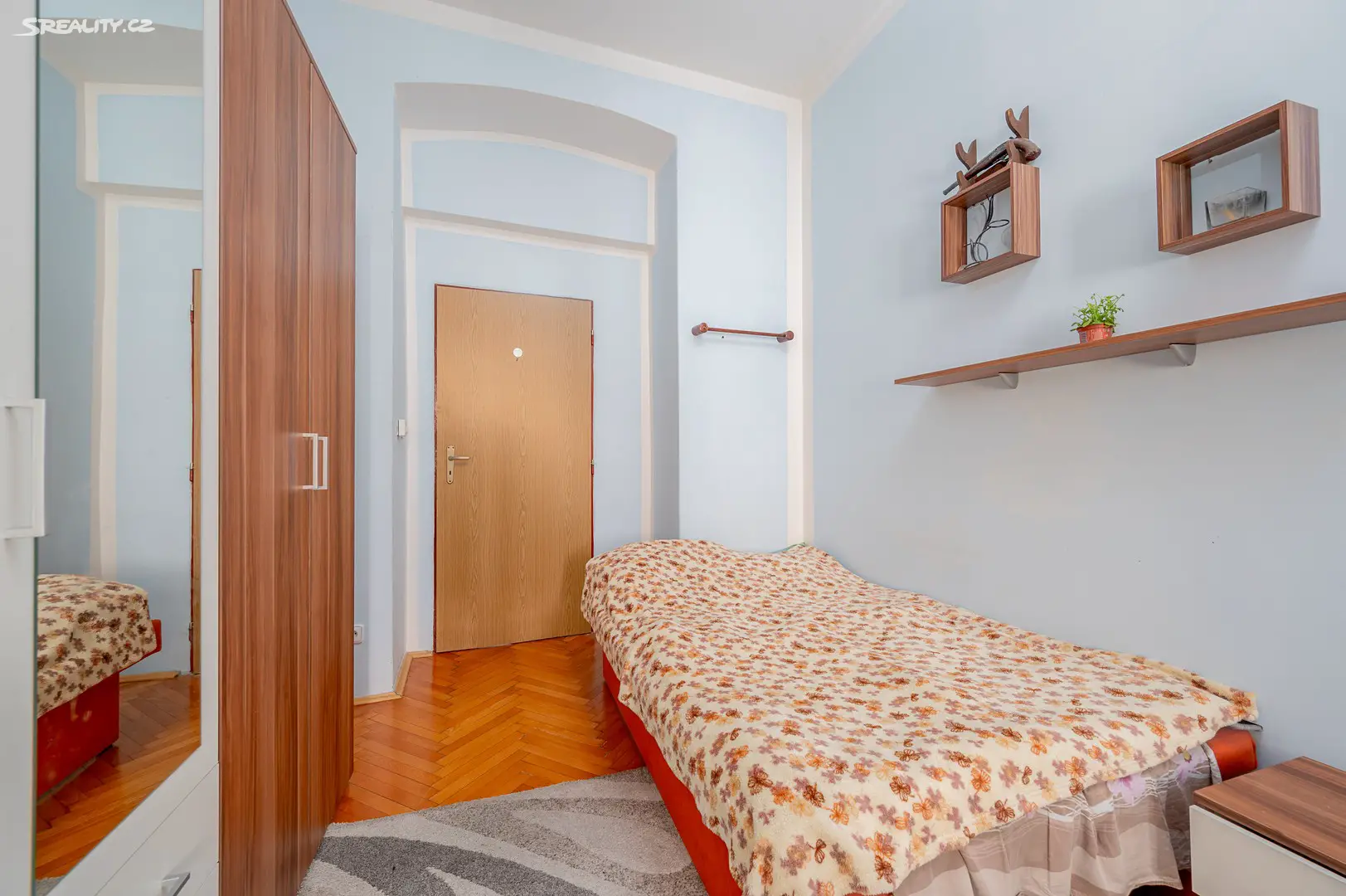 Pronájem bytu 3+1 69 m², Seifertova, Praha 3 - Žižkov