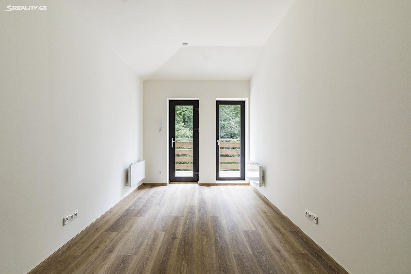 Prodej bytu 1+kk 18 m², Spálený Mlýn, Líšnice