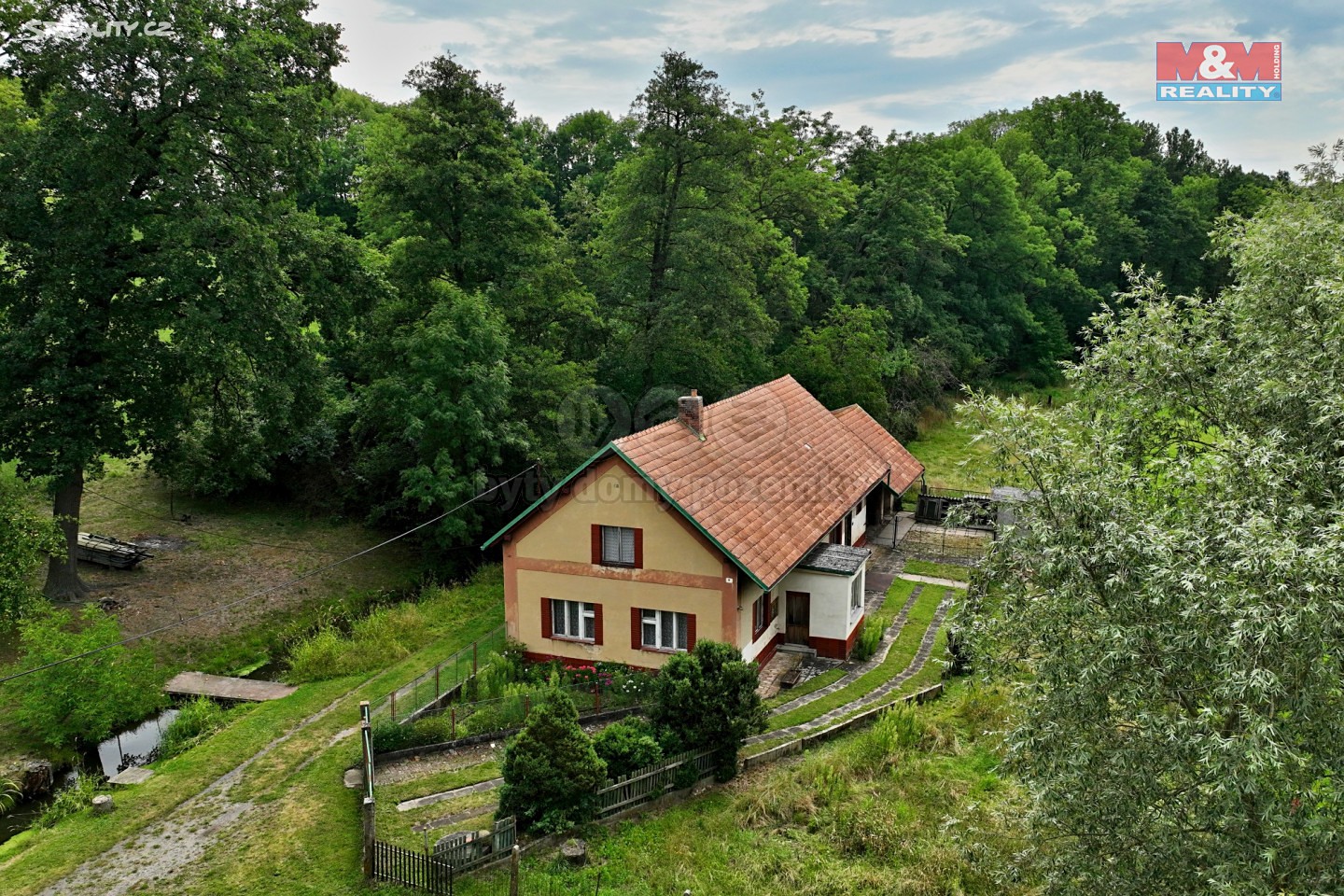 Prodej  chalupy 220 m², pozemek 1 677 m², Úhřetická Lhota, okres Pardubice